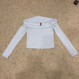 Divided (H&M) light blue cropped sweater/top
